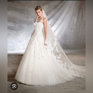 NWT Pronovias Wedding Gown